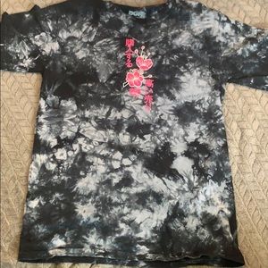 Tie die shirt